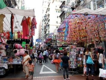 http://hongkong.panduanwisata.com/files/2011/09/ladies-market5.jpg